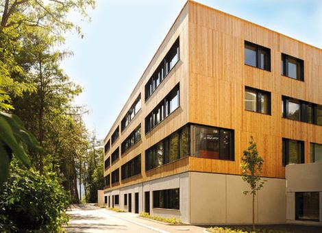 Schulen/Kindergärten